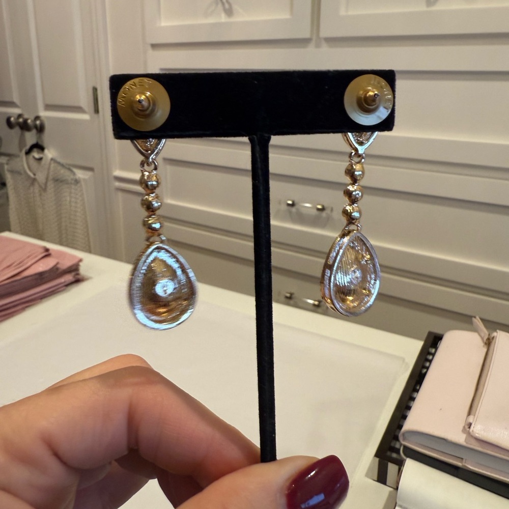 Monet Green and Gold Drop Earrings - Picture 6 of 9
